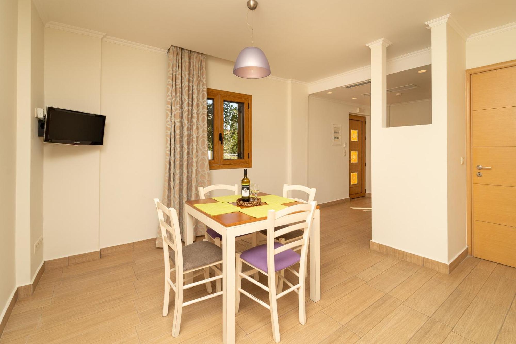 Niriides Luxury Villas Methoni  Dış mekan fotoğraf